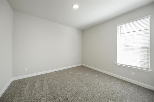 Building Photo - 126 Willow St