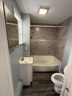 Building Photo - 19 Camp St