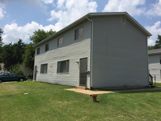 Building Photo - 740 Boone St