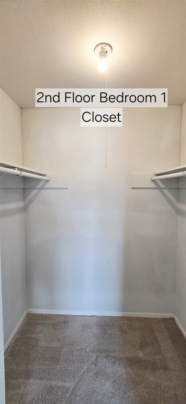 Building Photo - 4827 Cypressdale Dr