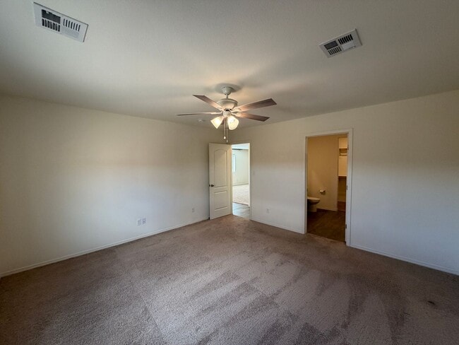 Building Photo - 3 Bedroom Single Story Home Available Near Huning Ranch Loop SW & Main St NW in Los Lunas!