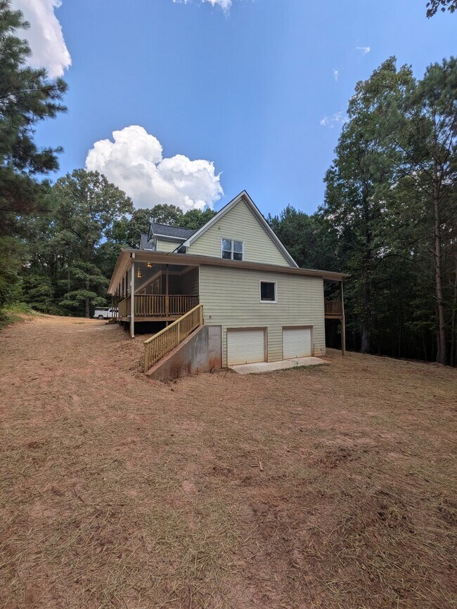 Building Photo - 580 Northridge Rd