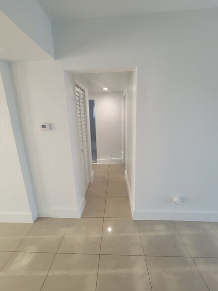 Building Photo - 510 NW 113th St