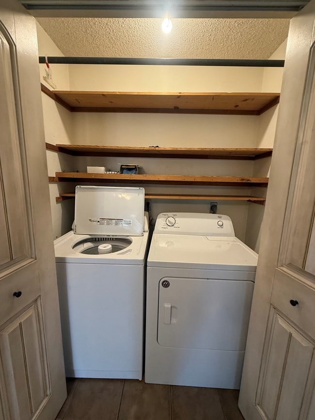 Building Photo - 129 Forest Cir