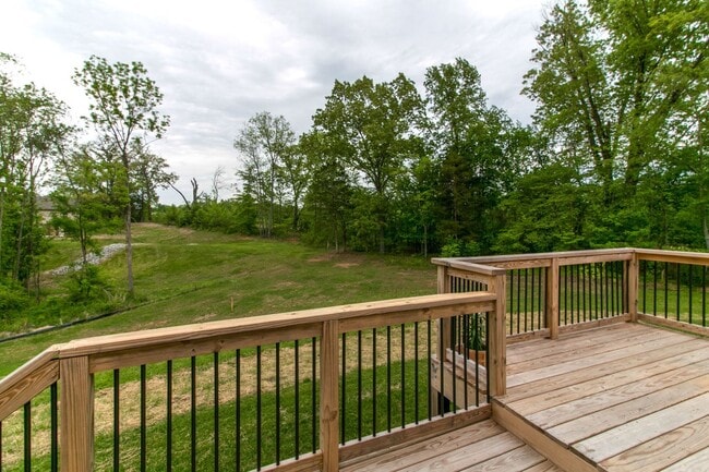 Building Photo - 115 Grassmire Dr