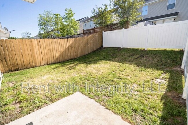 Building Photo - 3314 Sawtooth Dr