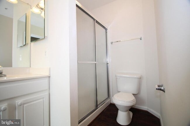 Building Photo - 8484 Pattette Pl