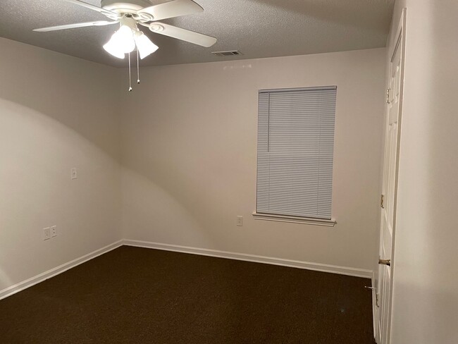 Building Photo - Montevallo, AL*** 2 Bed 2 Bath $1,056/mo**...