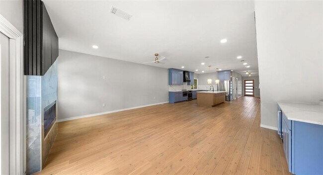 Building Photo - 1007 Payne Ave