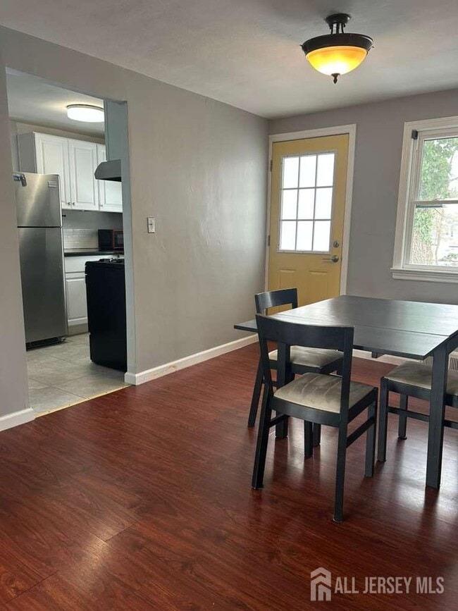 Building Photo - 36 Kate Ln