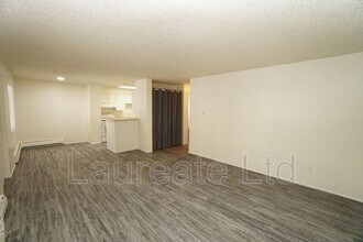 Building Photo - 2225 S Jasmine St