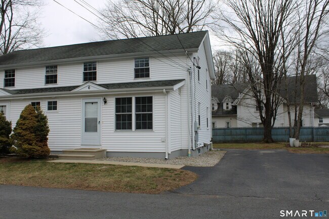 Building Photo - 6 Sunnyside E Rd Ext