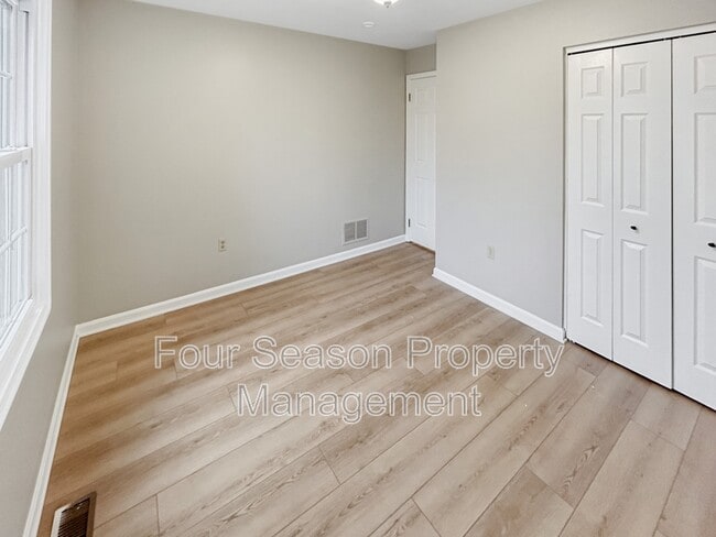 Building Photo - 1819 Elizabeth Ct