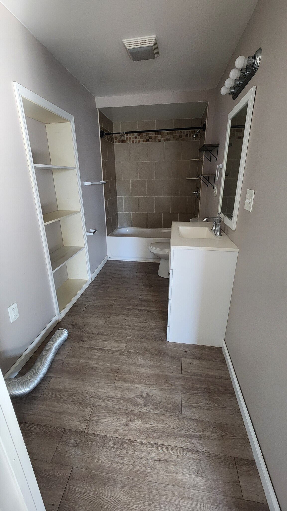 2nd bathroom - 40 Northern Dr