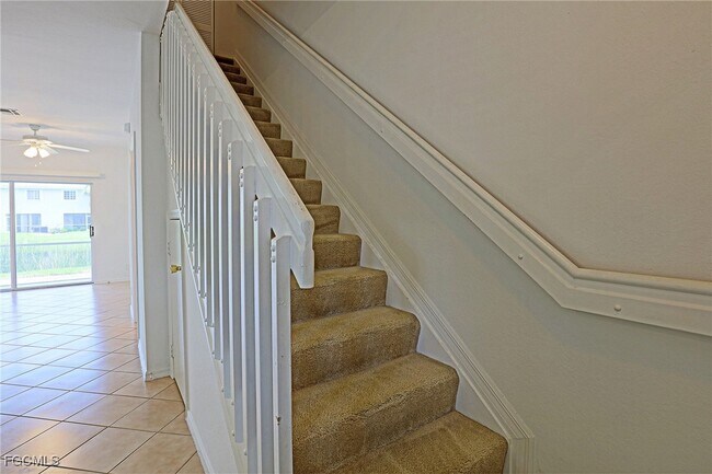 Building Photo - 10066 Poppy Hill Dr