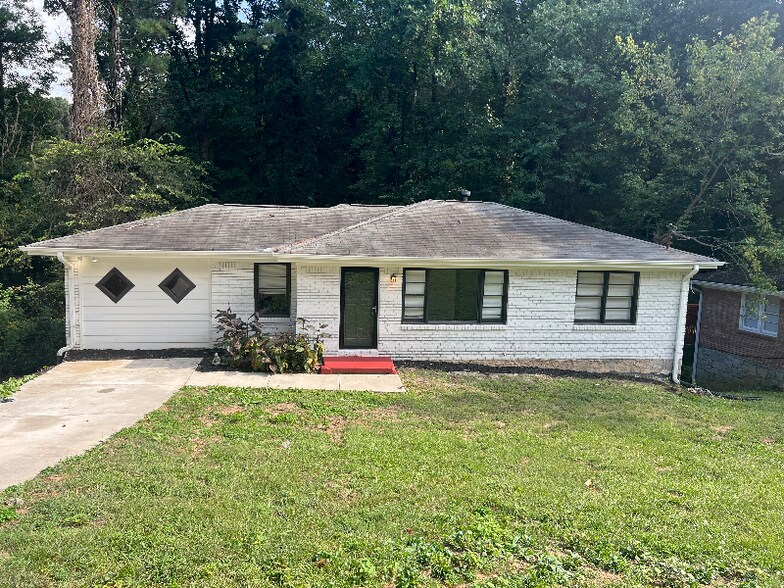 Building Photo - 1982 Rena Cir SW