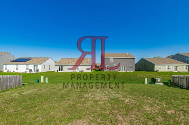 Building Photo - 5622 Branchville Dr