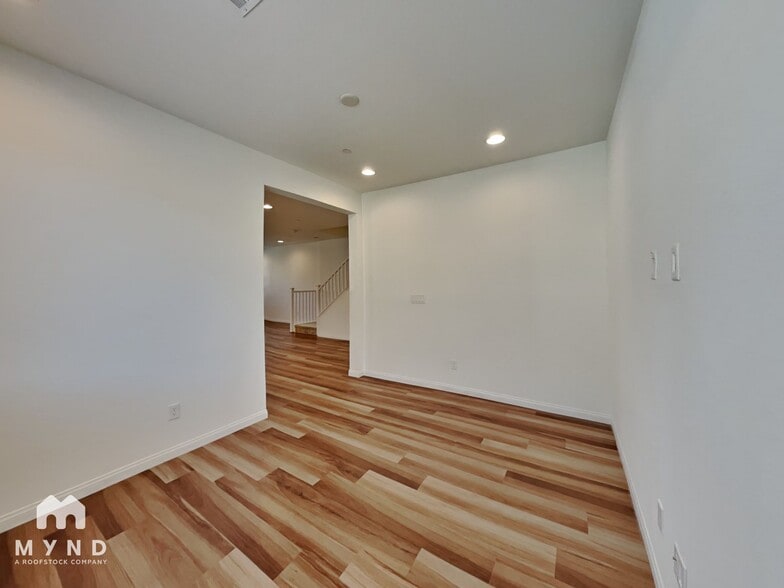 Building Photo - 1041 Via Lombardi