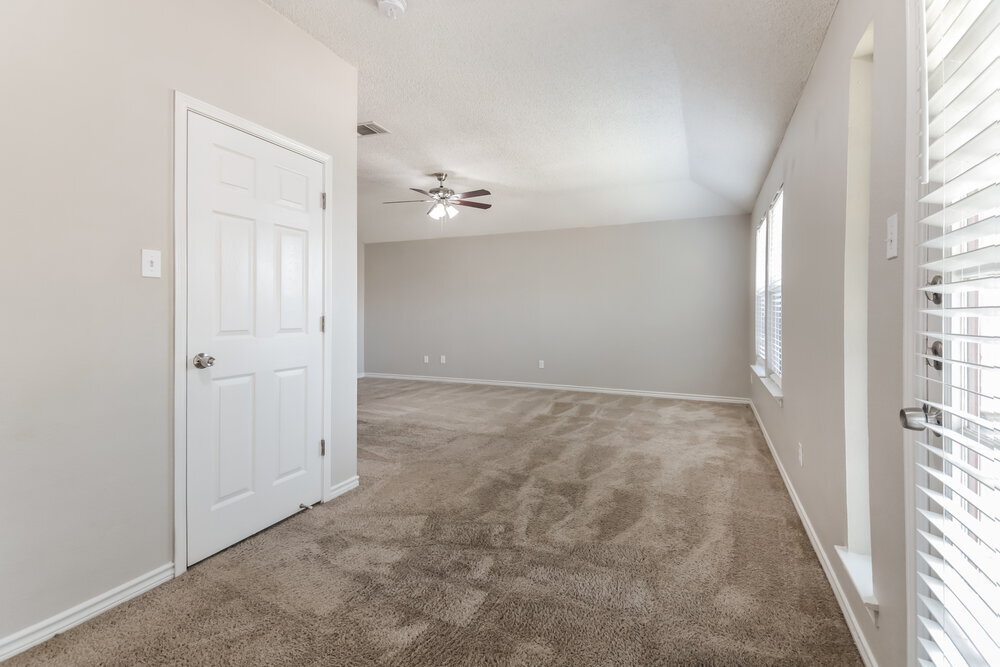 Building Photo - 6902 Graham Dr