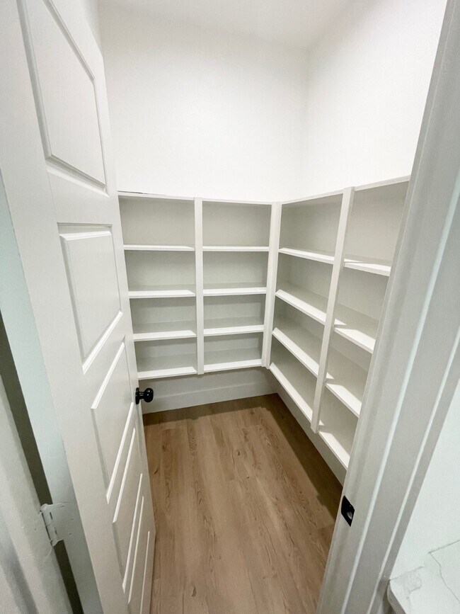 Building Photo - 7205 Tippett St