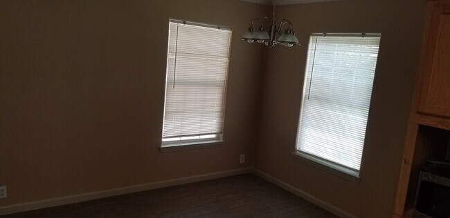 Building Photo - 6519 De Priest St