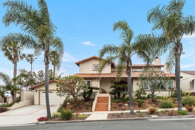 Building Photo - 4BD/2.5BA California Coastal Home with Swe...