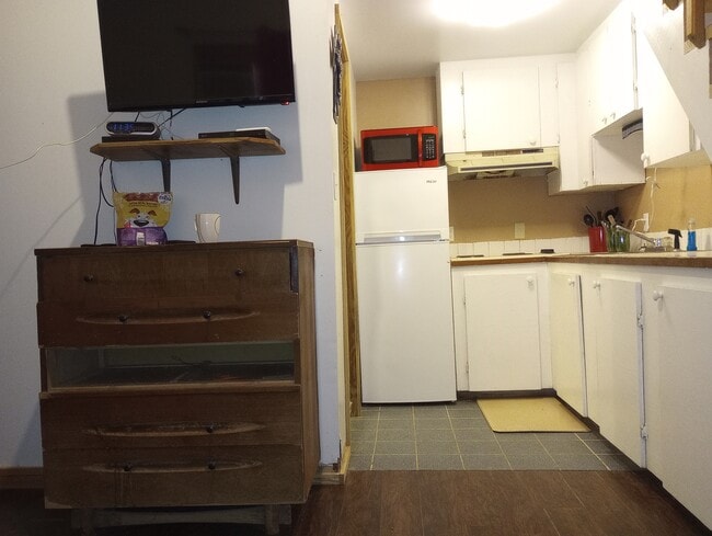 Building Photo - 6505 Augie Lyons Rd