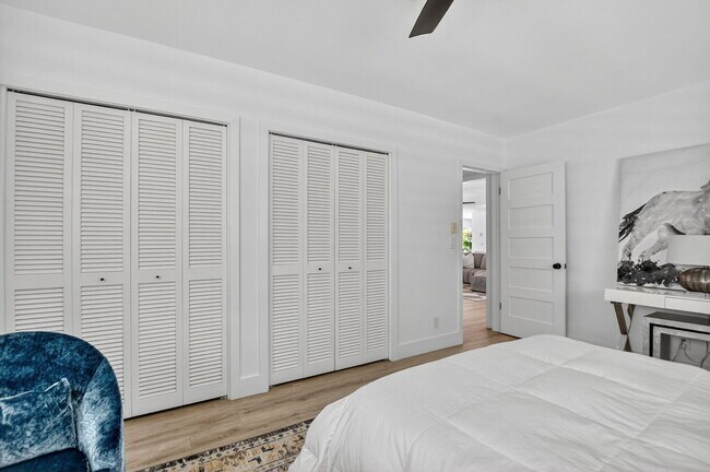 Building Photo - 891 Hickory Terrace