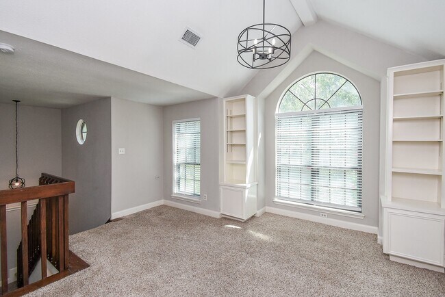 Building Photo - 3030 Great Lakes Ave