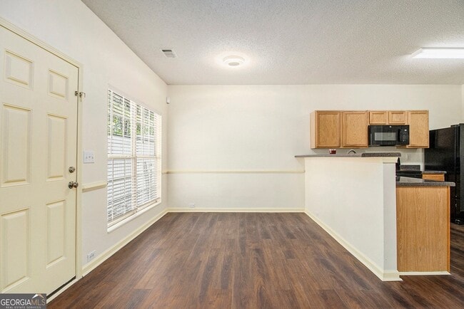 Building Photo - 2781 Parkway Cove