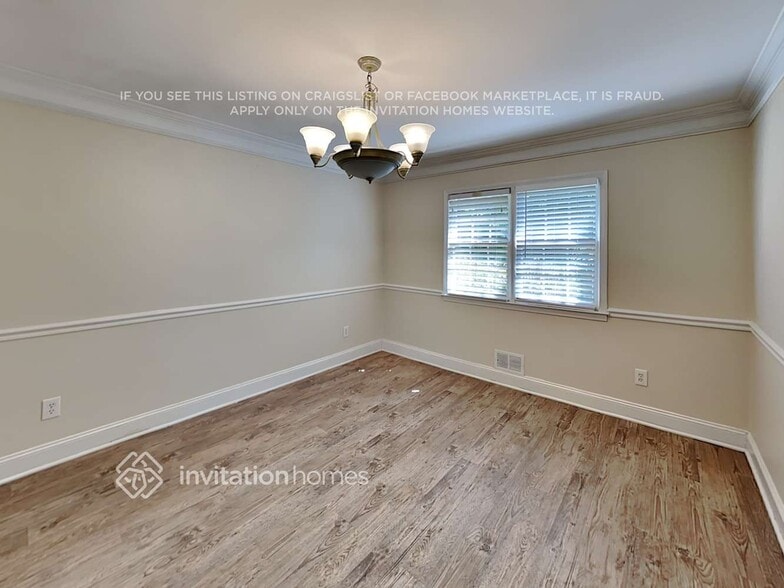 Building Photo - 3820 Cline Dr SE