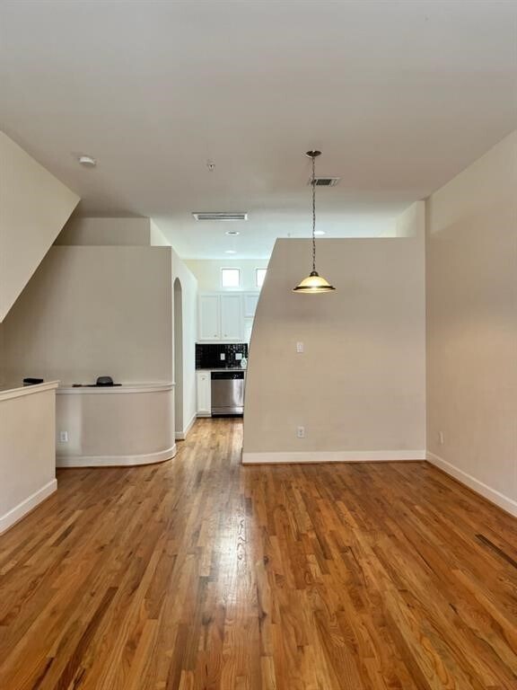 Building Photo - 2710 Hullsmith Dr