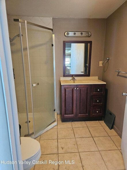 Building Photo - 798 Lattintown Rd