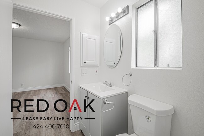 Building Photo - 616 N Lagoon Ave