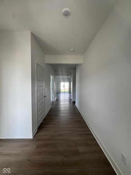 Building Photo - 3556 Cosmic Ct