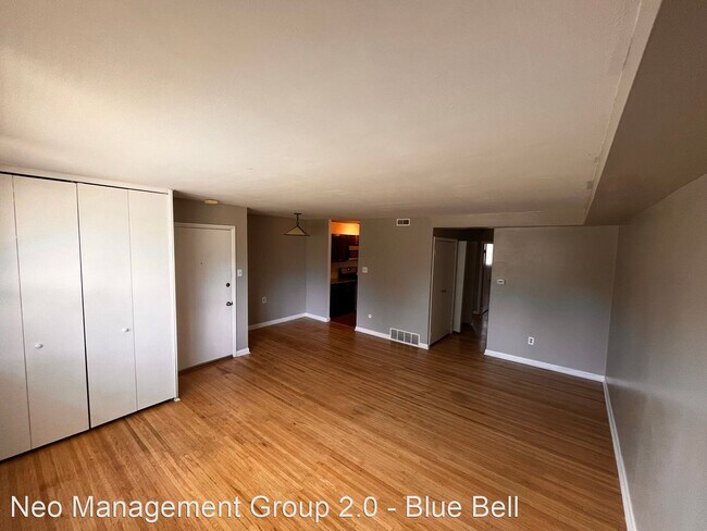 Building Photo - 2 br, 1 bath House - 6901-29 Valley Ave Un...