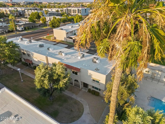 Building Photo - 6909 E Osborn Rd