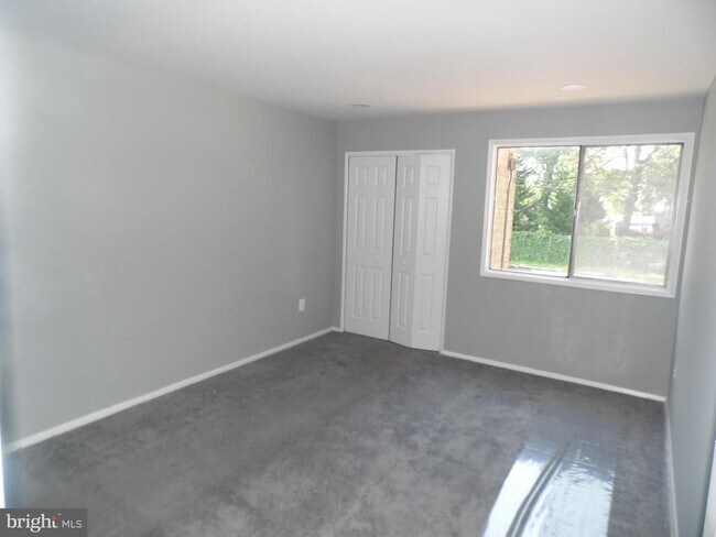 Building Photo - 7306 Donnell Pl