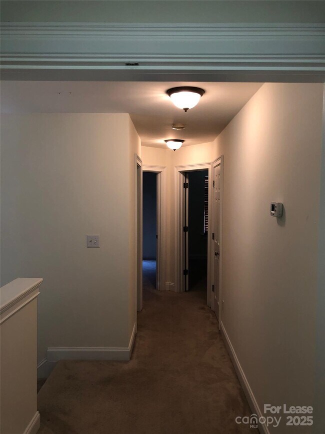 Building Photo - 7846 Jester Park Dr