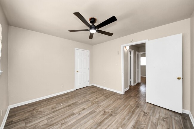 Building Photo - 1320 Griffin St