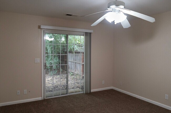 Building Photo - 3135 Whittier Ave