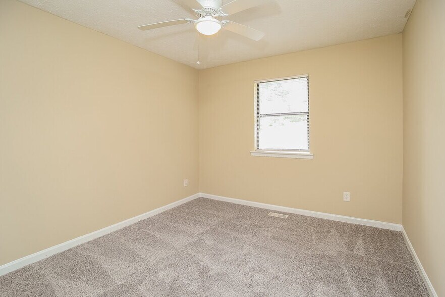 Building Photo - 2597 Carol Cir