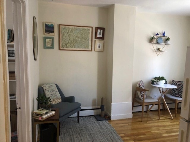 Building Photo - 27 Melrose St