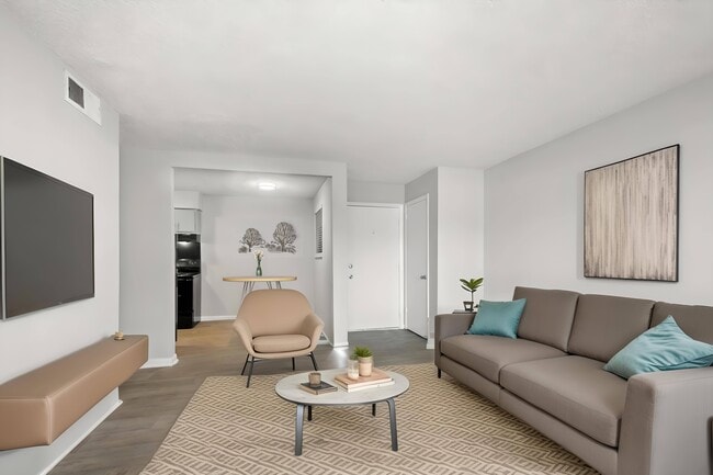 Building Photo - Sumner Estates