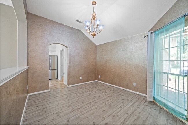 Building Photo - 12918 Stratford Mill Ln