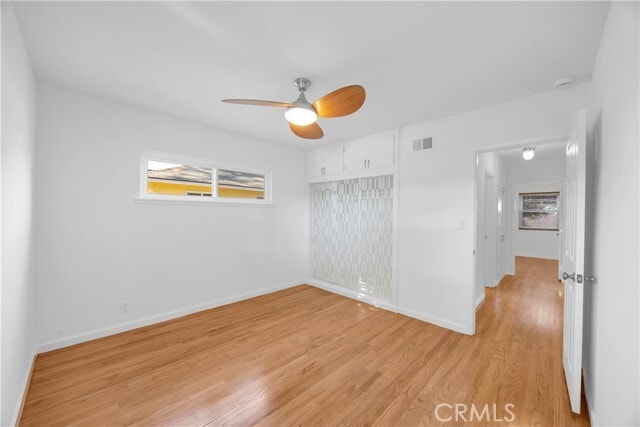 Building Photo - 353 Cres