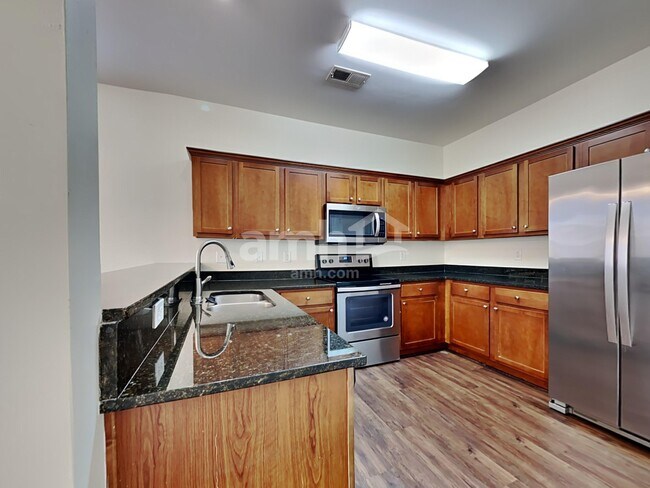 Building Photo - 321 Mossy Wood Rd