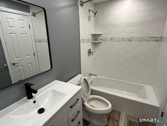 Building Photo - 78 Shepard Ave