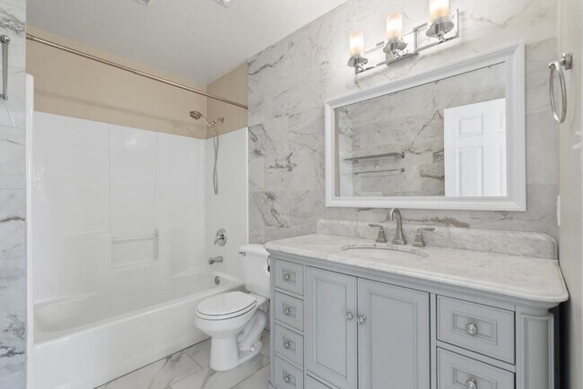 Building Photo - 2301 Redbird Cove