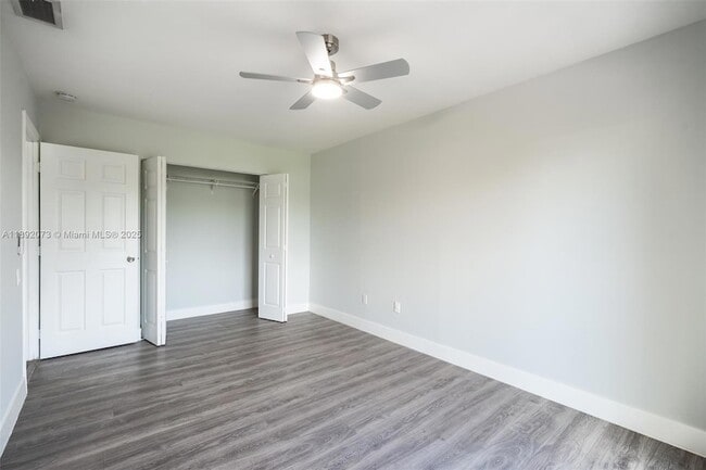 Building Photo - 6211 SW 116th Pl